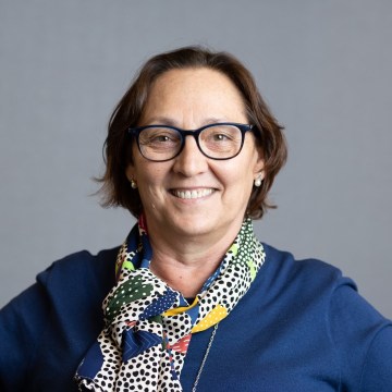  Sra. Amparo Correcher 